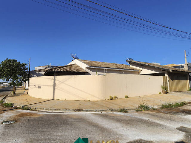 Casa para Venda em Monte Alto - 2