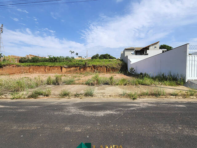 #881 - Terreno para Venda em Monte Alto - SP - 1