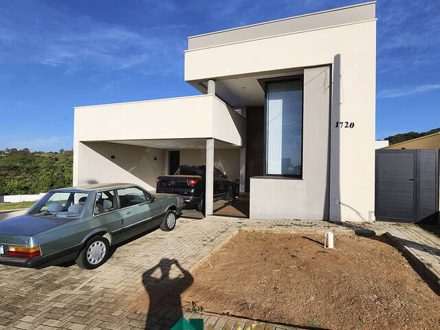 #897 - Casa para Venda em Monte Alto - SP - 2