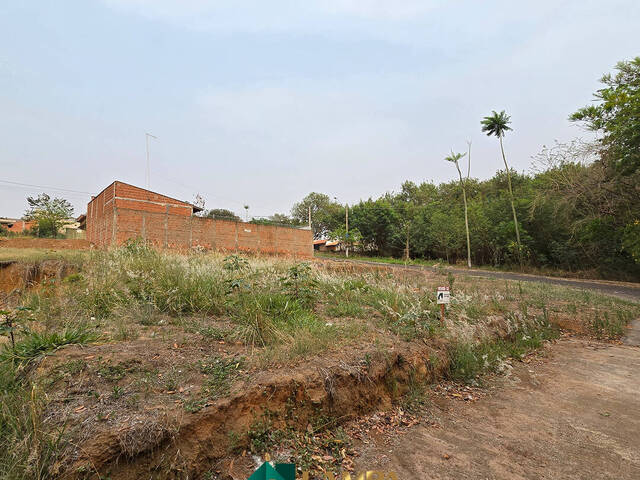 #943 - Terreno para Venda em Monte Alto - SP